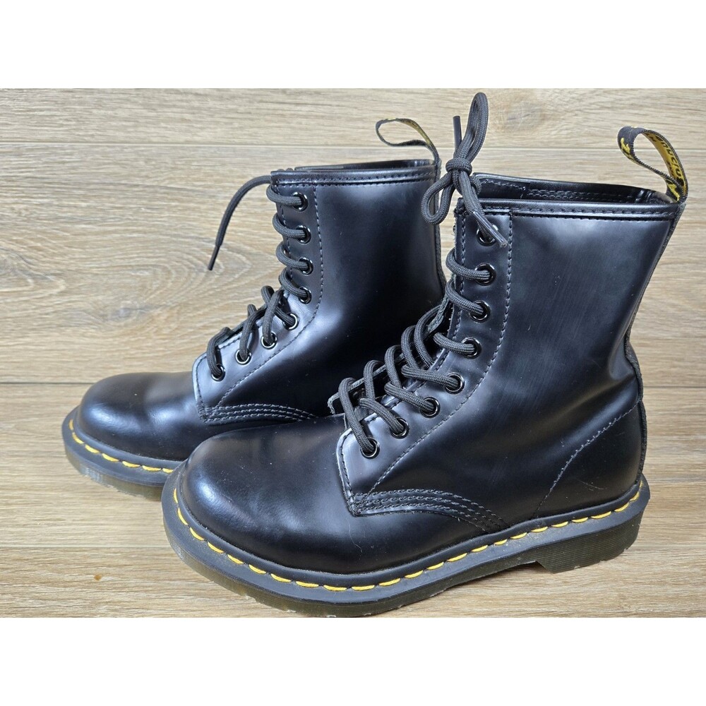 Dr. Martens 1460 Women's Original Smooth Leather Laced Boots, Black US Womens 6 - Picture 1 of 7